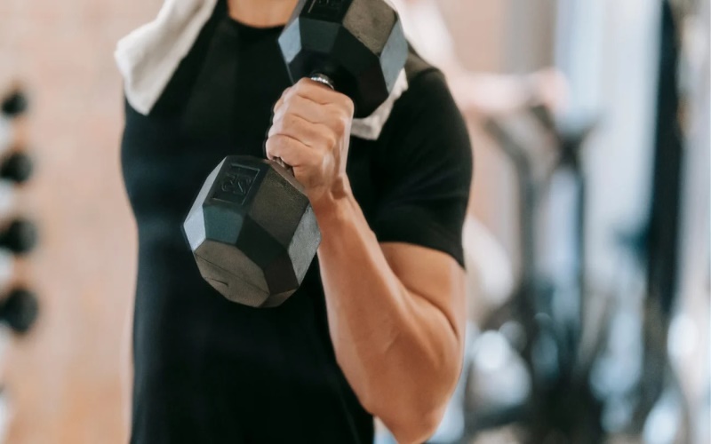 Gym Shirts vs Workout Shirts: What’s the Difference and Which One Should You Choose? Gym Shirts vs Workout Shirts What’s the Difference and Which One Should You Choose